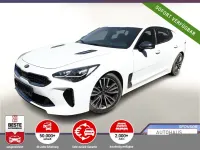 Gebraucht Kia Stinger GT-Line 200 PS (147 kW) 2018 Weiß metallic Kleinwagen