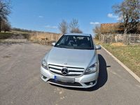 Gebraucht Mercedes B180 109 PS (80 kW) 2014 Silber Van / Kleinbus
