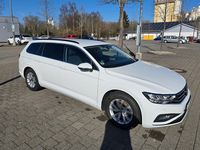 Gebraucht VW Passat 200 PS (147 kW) 2021 Weiß Kombi
