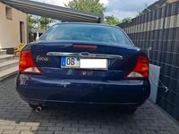 Gebraucht Ford Focus Ghia 101 PS (74 kW) 2001 Blau Limousine