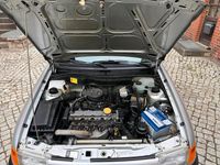 Gebraucht Opel Astra 70 PS (51 kW) 1993 Silber Limousine