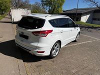 Gebraucht Ford Kuga Individual 163 PS (119 kW) 2014 Weiß SUV