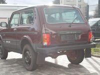 Second-hand Lada niva 83 CP (61 kW) 2010 Roșu SUV