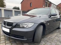 Gebraucht BMW 325 218 PS (160 kW) 2005 Grau Kombi