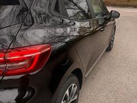 Gebraucht Renault Clio V 91 PS (66 kW) 2022 Schwarz Limousine