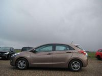 Gebraucht Hyundai i30 99 PS (72 kW) 2014 Limousine