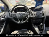Gebraucht Ford Focus Trend 101 PS (74 kW) 2015 Blau Limousine