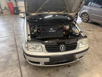 Gebraucht VW Polo 60 PS (44 kW) 2000 Silber Kleinwagen