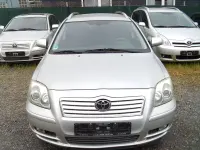 Gebraucht Toyota Avensis Sol 129 PS (94 kW) 2005 Silber Kombi