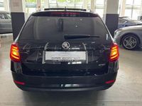 Gebraucht Skoda Octavia Style 131 PS (96 kW) 2019 Schwarz Kombi