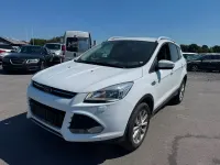 Gebraucht Ford Kuga Titanium 150 PS (110 kW) 2016 Weiß SUV