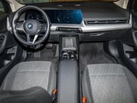 Gebraucht BMW 220 163 PS (119 kW) 2025 Weiß Van / Kleinbus