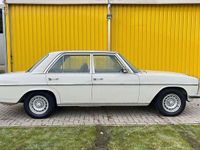 gebraucht Mercedes W115 200/8 Strich Acht V8 1 of 1