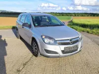 Gebraucht Opel Astra Selection 116 PS (85 kW) 2009 Silber Kombi