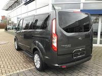 Gebraucht Ford Tourneo Titanium 150 PS (110 kW) 2023 Grau Van / Kleinbus