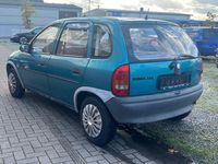 Second-hand Opel Corsa 60 CP (44 kW) 1994 Verde Hatchback