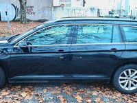 Gebraucht VW Passat Comfortline 120 PS (88 kW) 2017 Schwarz Kombi