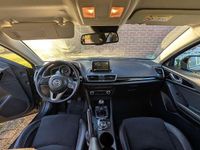 Gebraucht Mazda 3 Nakama 120 PS (88 kW) 2016 Andere farben Limousine