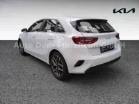 Gebraucht Kia Ceed Spirit 140 PS (102 kW) 2025 Weiß Kleinwagen