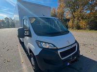 Gebraucht Peugeot Boxer 140 PS (102 kW) 2022 Weiß Van