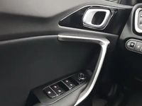 Neu Kia Ceed 150 PS (110 kW) 2026 Lunarsilber met. Kleinwagen