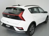 Neu Hyundai Bayon 101 PS (74 kW) 2026 Weiß SUV