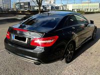 Gebraucht Mercedes E350 Avantgarde 265 PS (194 kW) 2011 Schwarz Coupé