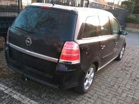 Gebraucht Opel Zafira 148 PS (108 kW) 2005 Schwarz Van / Kleinbus