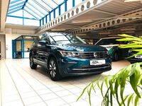 Gebraucht VW Tiguan Move 150 PS (110 kW) 2024 Blau SUV