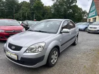 Gebraucht Kia Rio 97 PS (71 kW) 2009 Silber Limousine