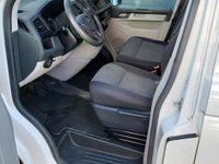 Gebraucht VW Transporter 102 PS (75 kW) 2019 Weiß Van
