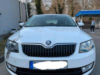 Gebraucht Skoda Octavia 105 PS (77 kW) 2013 Weiß Kombi