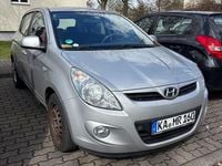 Gebraucht Hyundai i20 101 PS (74 kW) 2009 Silber Kleinwagen