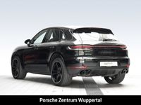 Gebraucht Porsche Macan 245 PS (180 kW) 2019 Tiefschwarzmetallic SUV