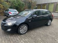 Gebraucht Opel Astra Innovation 160 PS (117 kW) 2011 Schwarz Kombi