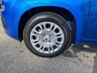 Neu Fiat Panda 69 PS (50 kW) 2025 Blau Kleinwagen