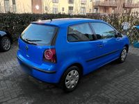 Gebraucht VW Polo 62 PS (45 kW) 2006 Blau Kleinwagen