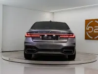 Gebraucht BMW 750L Executive 532 PS (391 kW) 2019 Grau Limousine