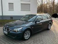 Gebraucht BMW 560L 197 PS (144 kW) 2009 Grau Limousine