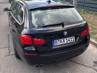 Gebraucht BMW 520 184 PS (135 kW) 2012 Schwarz Kombi