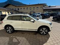 Używany VW Touareg Edition 280 KM (205 kW) 2017 Biały SUV