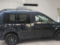 Gebraucht VW Caddy Trendline 102 PS (75 kW) 2019 Blau metallic Van / Kleinbus