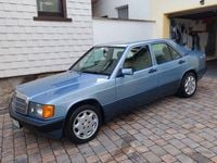 Gebraucht Mercedes 190 109 PS (80 kW) 1991 Blau Limousine