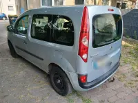 Gebraucht Renault Kangoo Authentique 106 PS (77 kW) 2011 Silber Van / Kleinbus