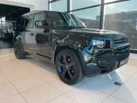 Gebraucht Land Rover Defender HSE 249 PS (183 kW) 2023 Santorini black (metallic) SUV