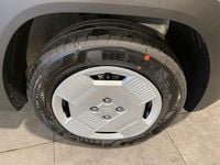 Neu Hyundai Inster 85 kW (116 PS) 2025 Gelb Kleinwagen