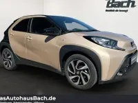 Gebraucht Toyota Aygo X Pulse 72 PS (52 kW) 2023 Beige SUV