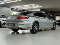 Gebraucht VW Arteon 190 PS (139 kW) 2019 Reflexsilber metallic Kleinwagen