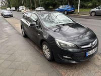 Gebraucht Opel Astra Edition 110 PS (80 kW) 2014 Schwarz Kombi