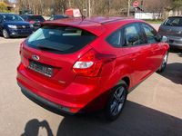 Gebraucht Ford Focus SYNC Edition 125 PS (91 kW) 2014 Rot Limousine